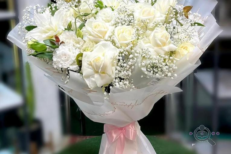 خانه گل رویاس در همدان